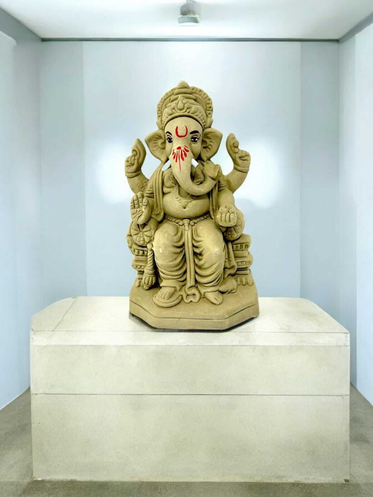 Suninow Eco Friendly Clay Ganesh Idol for Ganesh Chaturthi – Lalbagh Style, 7.1 Inch